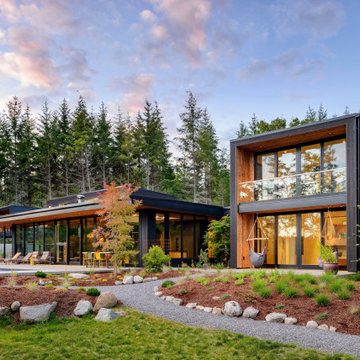 Deer Harbor House