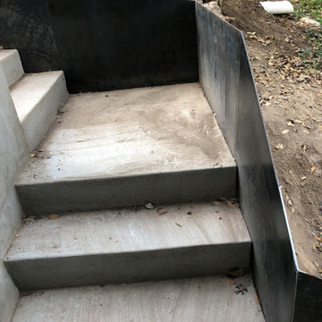 Structural & Decorative Retaining Wall