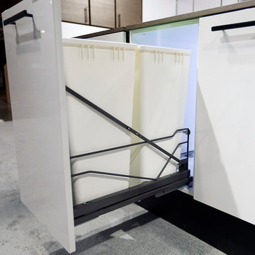 Waste Bin Pullout by Clever Storage