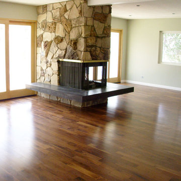 Walnut Natural Smooth Engineered Wood Floor
