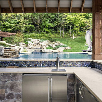 Outdoor Kitchen and Living