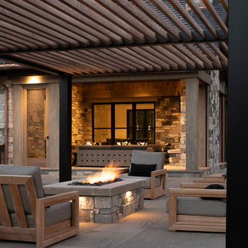 Westwood Modern Mountain