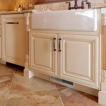 Door style: Cambridge | Species: Maple | Finish: Linen with Carmel glaze