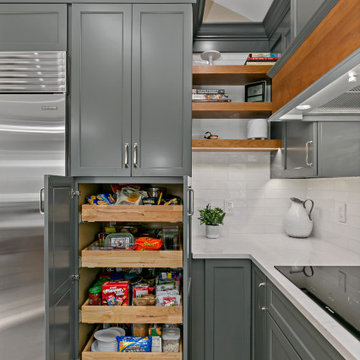 Upper Lake kitchen 2022