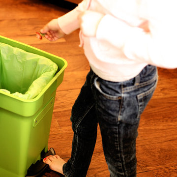Eco-Friendly Kitchen Composting - CompoKeeper