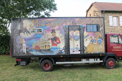Cette image montre une maison bohème.