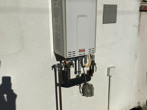 Electric Tankless Hot Water Heater Installer Serving In Dallas Fort Worth Metroplex