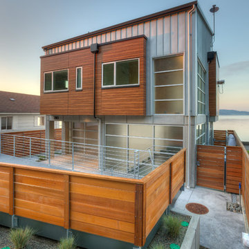 Tsunami House