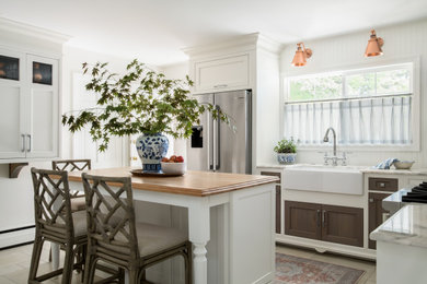 Inspiration for a transitional kitchen remodel in New York