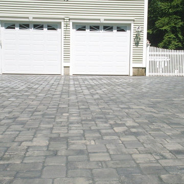 Glastonbury Paver Driveway