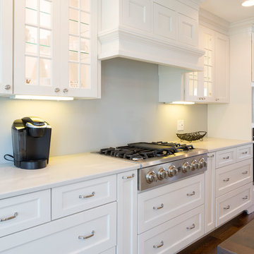 Decorators White Amish Kitchen Cabinets