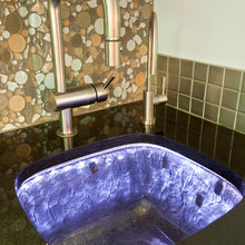 Bathroom sink