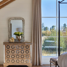 Alamo Bedroom