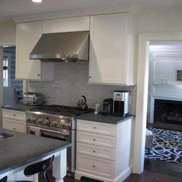 A 2016 kitchen comes home to a circa 1711 cape