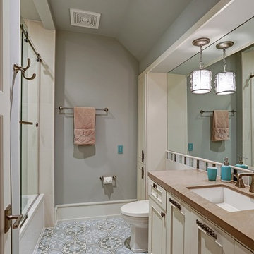 The Curated Craftsman in Oak Forest