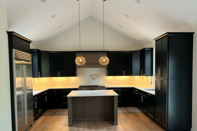 Transitional kitchen photo in New York