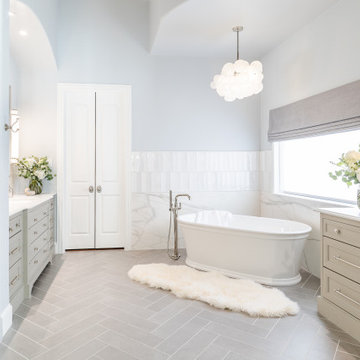 Riviera Restoration Primary Bathroom