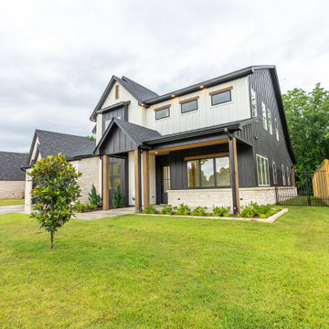 Custom Home Build - 15099 Sweet Springs Drive