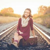 Kim Smiths foto