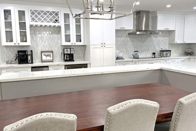 Home design - contemporary home design idea in Miami