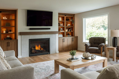 Inspiration for a transitional living room remodel in Portland