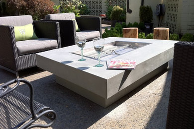 Example of a trendy patio design in Portland