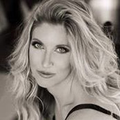 Jenifer Carpenter's photo