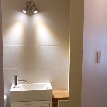 R.C. washroom renovation/ R.C. rénovation salle de bain