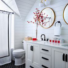 Elizabeth Bathroom