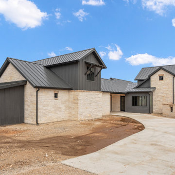 Industrial Farm House Garage