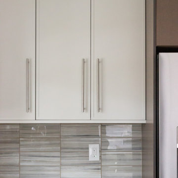 A Lakeside Summer Retreat Gets a Fresh Kitchen Makeover