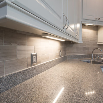 Roswell Kitchen and Den Bookcases Receives Beautiful Makeover
