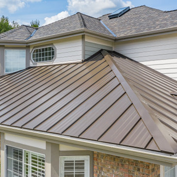 Modern Farmhouse Metal Combo Roof in Orting, WA