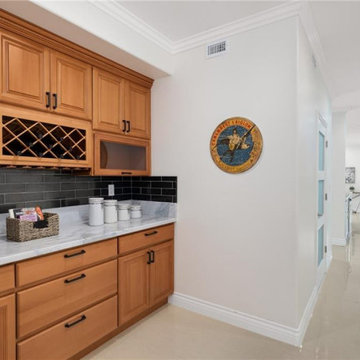 Mini Bar