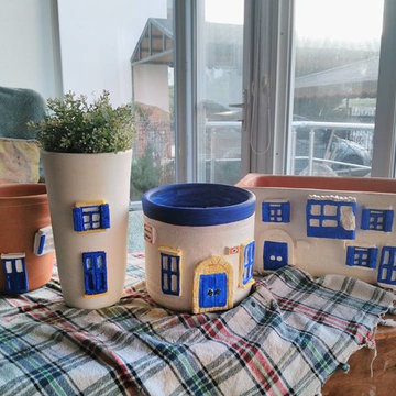 terracotta pots and outdoor plaster ornated planters