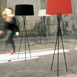 SANTA & COLE G5 TRIPOD FLOOR LAMP - Floor Lamps