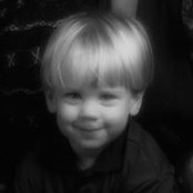 Julie Glenn's photo