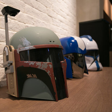 Display Accessories, Hong Kong