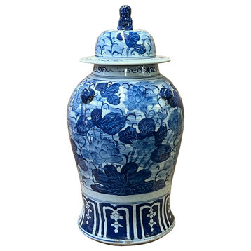 Chinese Blue and White Lotus Flower Porcelain Large Temple General Jar Hws2551