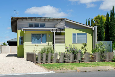 Design ideas for a transitional exterior in Adelaide.