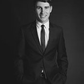 Alex Hurst's photo