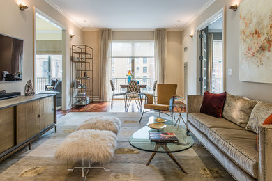 Inspiration for a transitional living room remodel in New York