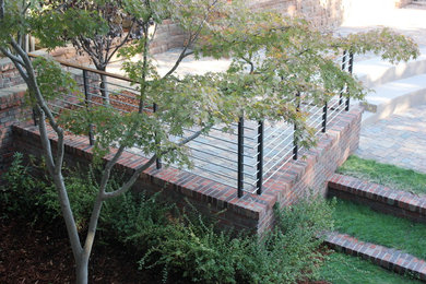 Inspiration for a contemporary landscaping in San Francisco.