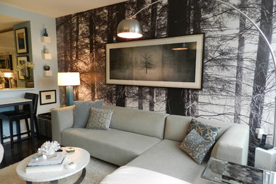 Small trendy living room photo in New York with multicolored walls