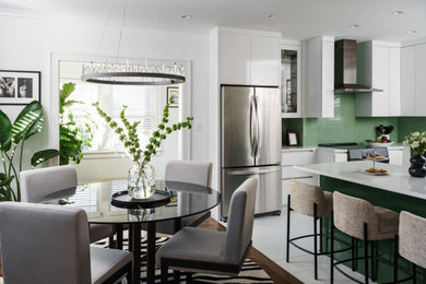 Example of a kitchen design in Kansas City