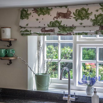 Grade II Listed Cottage: Kitchen