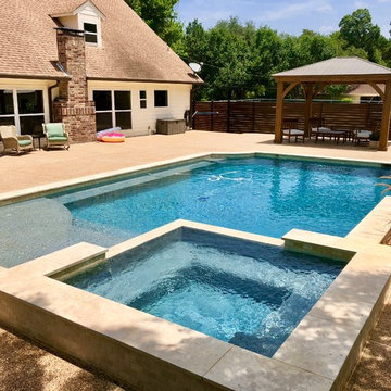 Peaceful Pool & Patio