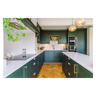 Mr & Mrs Edgerton - Traditional - Manchester - by Elite Kitchens ...