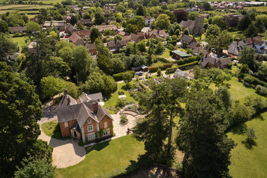 This is an example of a rustic home in West Midlands.