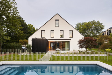 Moderner Pool in Düsseldorf